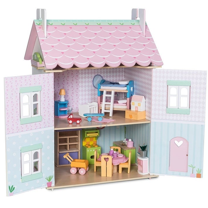 Le Toy Van Sweetheart Cottage with furniture